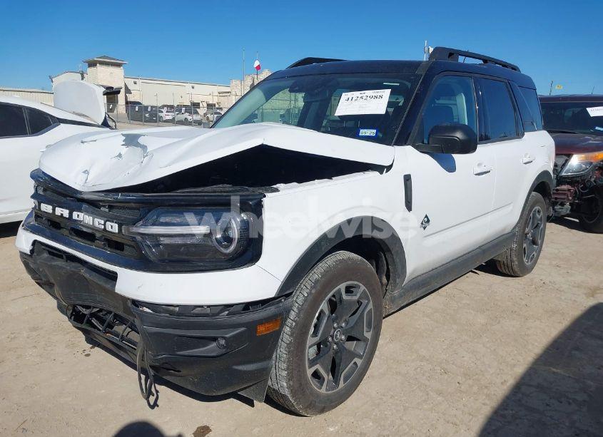 Photo 2 of 2023 Ford Bronco SPORT OUTER BANKS (VIN 3FMCR9C66PRD72732)