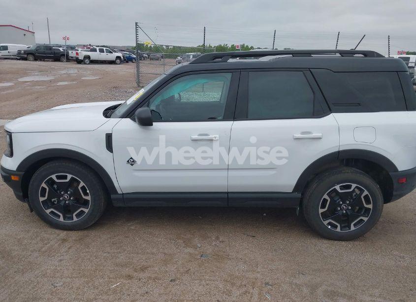 Photo 14 of 2024 Ford Bronco SPORT OUTER BANKS (VIN 3FMCR9C66RRE99306)