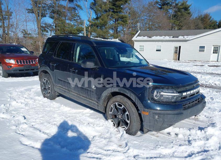 2021 Ford Bronco SPORT OUTER BANKS (VIN 3FMCR9C67MRA49401) main photo
