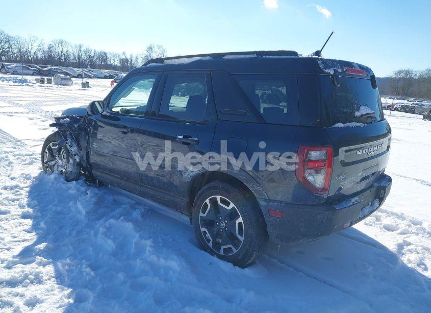 Photo 3 of 2021 Ford Bronco SPORT OUTER BANKS (VIN 3FMCR9C67MRA49401)