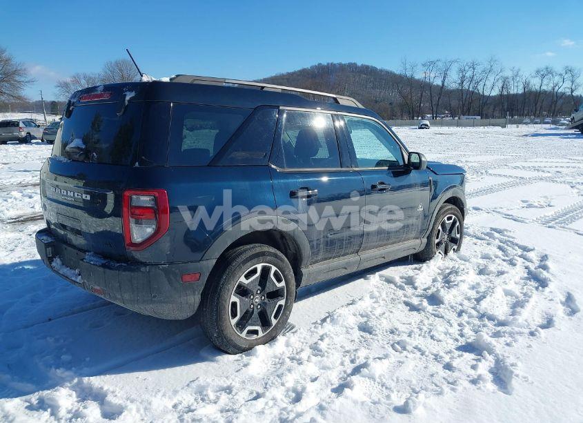 Photo 4 of 2021 Ford Bronco SPORT OUTER BANKS (VIN 3FMCR9C67MRA49401)