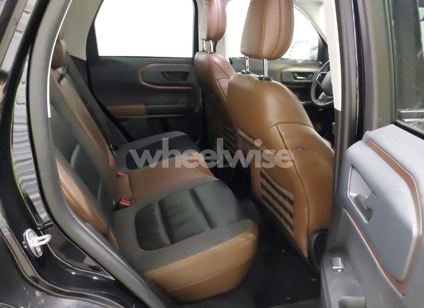 Photo 8 of 2021 Ford Bronco SPORT OUTER BANKS (VIN 3FMCR9C67MRA70765)