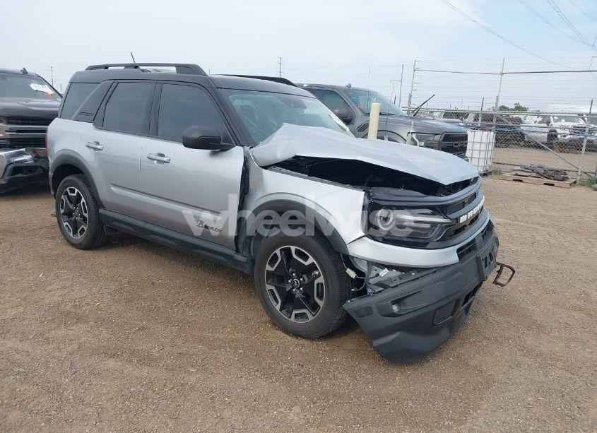 2021 Ford Bronco SPORT OUTER BANKS (VIN 3FMCR9C67MRB12092) main photo