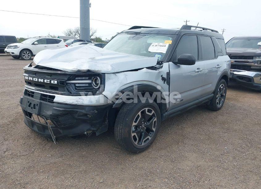 Photo 2 of 2021 Ford Bronco SPORT OUTER BANKS (VIN 3FMCR9C67MRB12092)