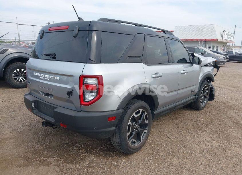 Photo 4 of 2021 Ford Bronco SPORT OUTER BANKS (VIN 3FMCR9C67MRB12092)