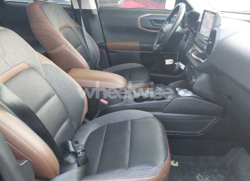 Photo 5 of 2021 Ford Bronco SPORT OUTER BANKS (VIN 3FMCR9C67MRB29250)