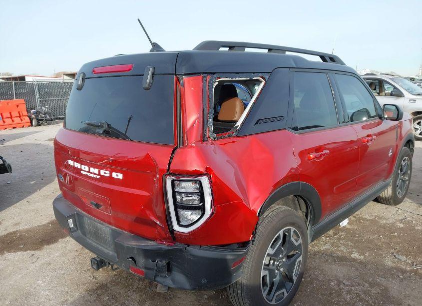 Photo 6 of 2022 Ford Bronco SPORT OUTER BANKS (VIN 3FMCR9C67NRD09930)