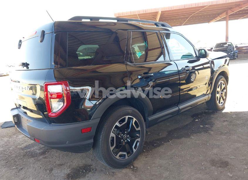 Photo 4 of 2022 Ford Bronco SPORT OUTER BANKS (VIN 3FMCR9C67NRD50641)