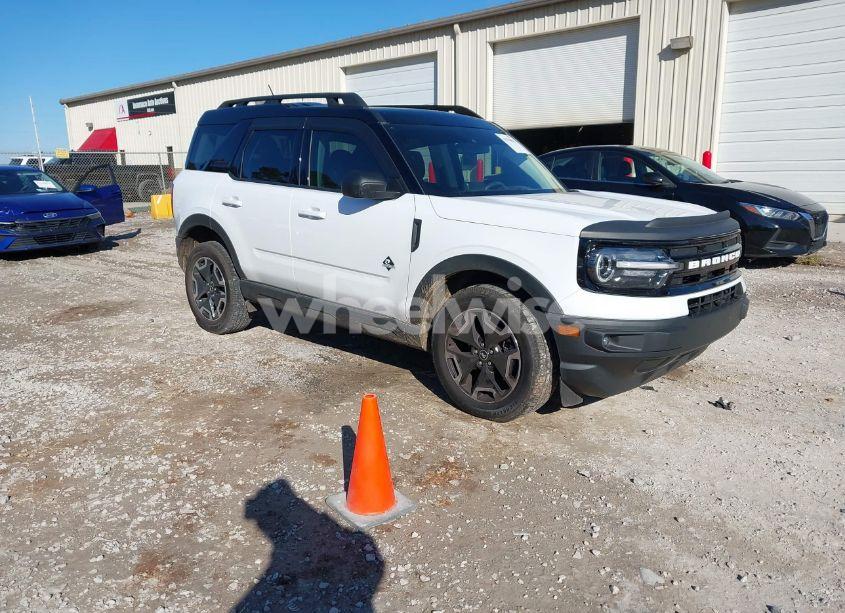 2022 Ford Bronco SPORT OUTER BANKS (VIN 3FMCR9C67NRD55841) main photo