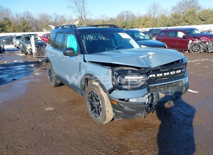 2024 Ford Bronco SPORT OUTER BANKS (VIN 3FMCR9C67RRE16157) main photo