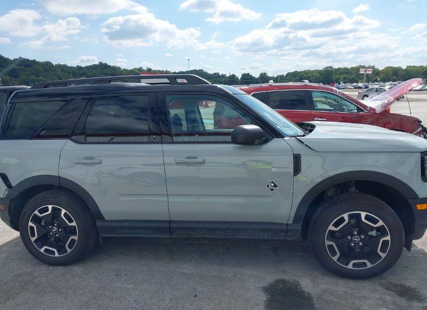 Photo 13 of 2024 Ford Bronco SPORT OUTER BANKS (VIN 3FMCR9C67RRE43312)