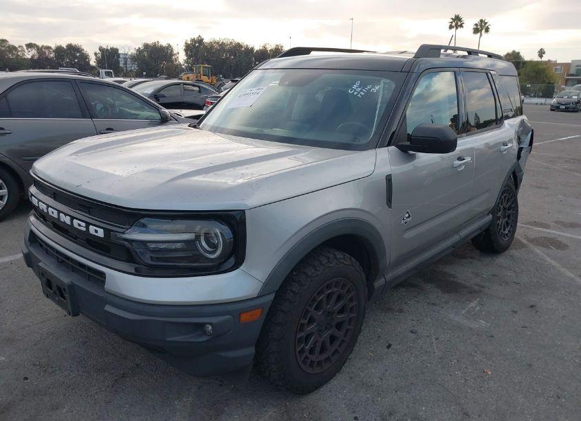 Photo 2 of 2021 Ford Bronco SPORT OUTER BANKS (VIN 3FMCR9C68MRB00534)
