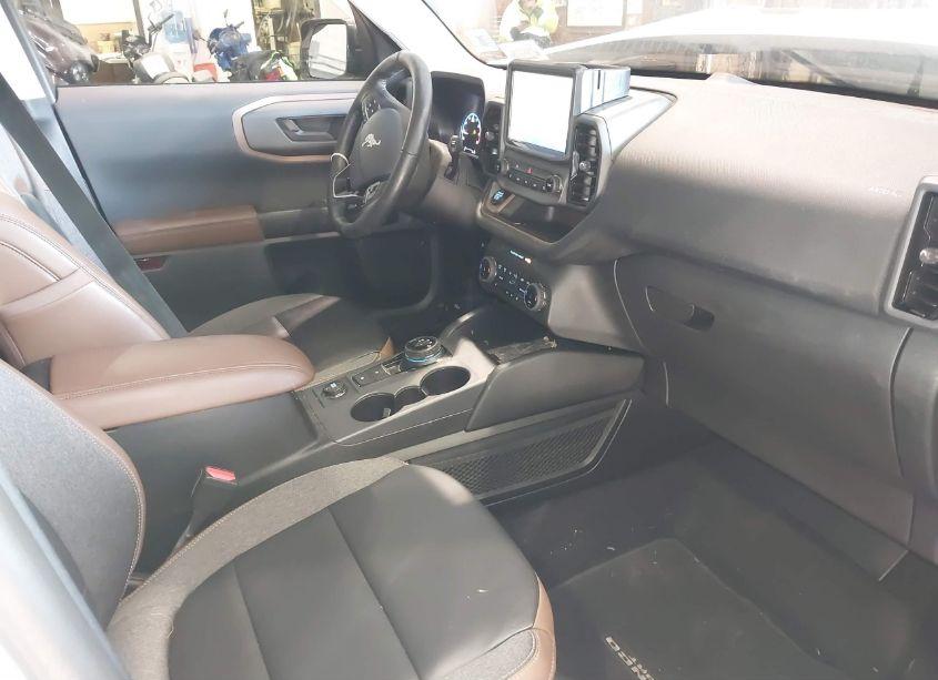 Photo 5 of 2023 Ford Bronco SPORT OUTER BANKS (VIN 3FMCR9C68PRD02147)