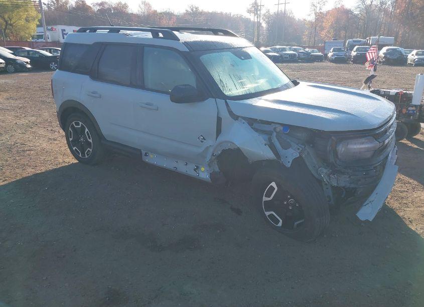 2023 Ford Bronco SPORT OUTER BANKS (VIN 3FMCR9C68PRD82937) main photo