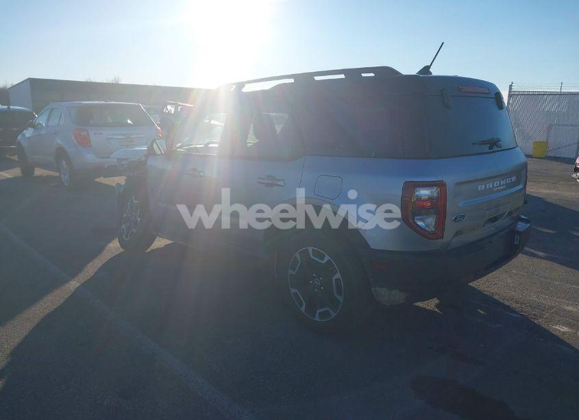 Photo 3 of 2023 Ford Bronco SPORT OUTER BANKS (VIN 3FMCR9C68PRE09389)