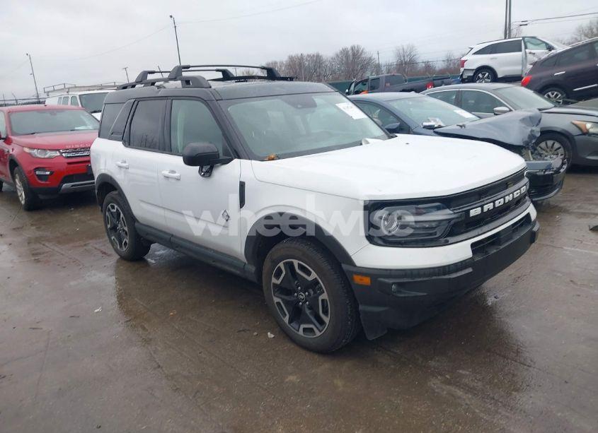 2024 Ford Bronco SPORT OUTER BANKS (VIN 3FMCR9C68RRE33484) main photo