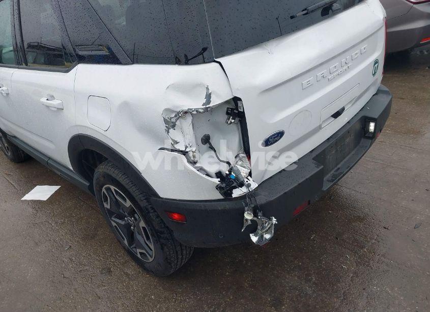 Photo 6 of 2024 Ford Bronco SPORT OUTER BANKS (VIN 3FMCR9C68RRE33484)