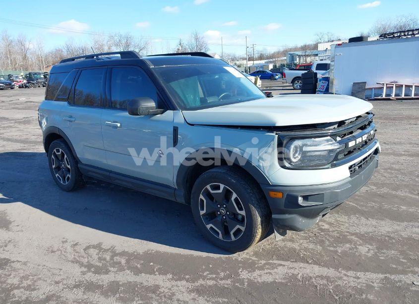 2021 Ford Bronco SPORT OUTER BANKS (VIN 3FMCR9C69MRB12739) main photo