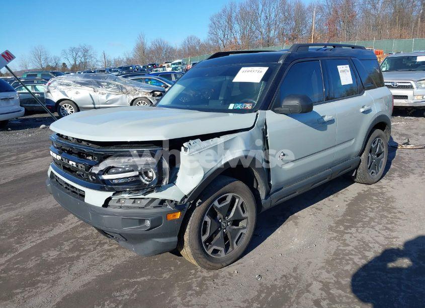 Photo 2 of 2021 Ford Bronco SPORT OUTER BANKS (VIN 3FMCR9C69MRB12739)