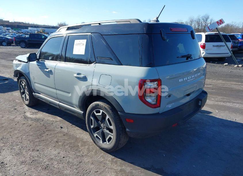 Photo 3 of 2021 Ford Bronco SPORT OUTER BANKS (VIN 3FMCR9C69MRB12739)