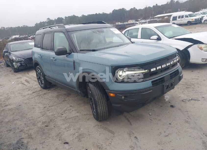2021 Ford Bronco SPORT OUTER BANKS (VIN 3FMCR9C69MRB17116) main photo