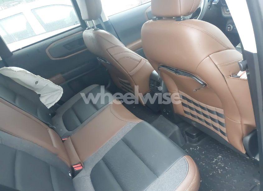 Photo 8 of 2021 Ford Bronco SPORT OUTER BANKS (VIN 3FMCR9C69MRB17116)