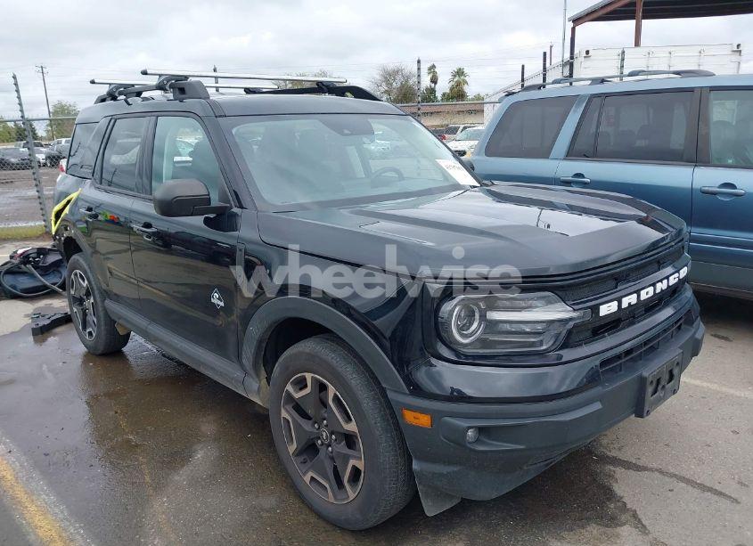 2022 Ford Bronco SPORT OUTER BANKS (VIN 3FMCR9C69NRD85794) main photo