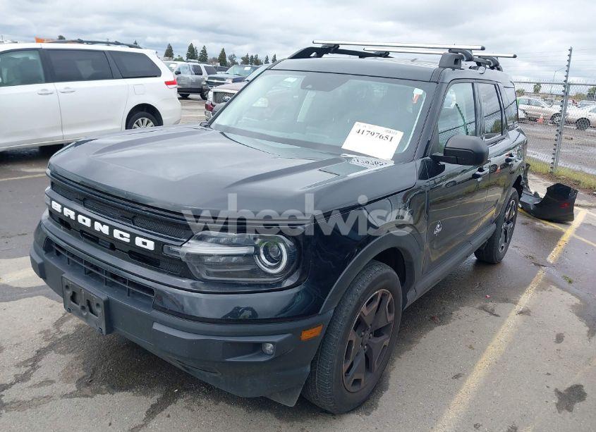 Photo 2 of 2022 Ford Bronco SPORT OUTER BANKS (VIN 3FMCR9C69NRD85794)