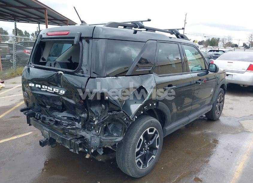 Photo 4 of 2022 Ford Bronco SPORT OUTER BANKS (VIN 3FMCR9C69NRD85794)