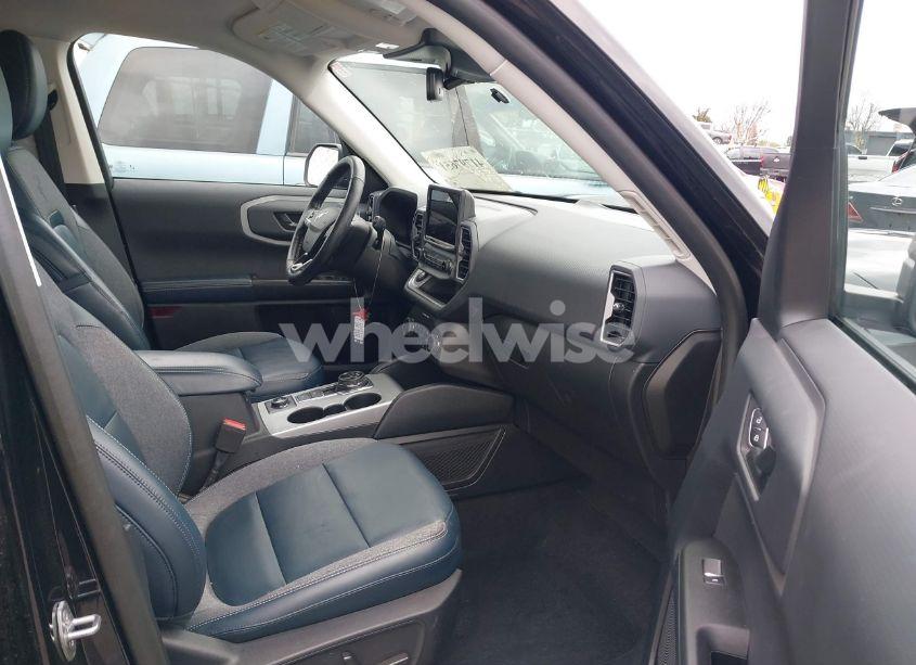 Photo 5 of 2022 Ford Bronco SPORT OUTER BANKS (VIN 3FMCR9C69NRD85794)