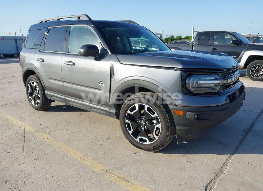 2024 Ford Bronco SPORT OUTER BANKS (VIN 3FMCR9C69RRE76392) main photo