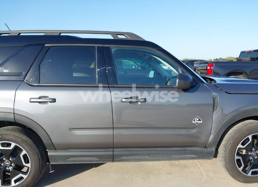 Photo 13 of 2024 Ford Bronco SPORT OUTER BANKS (VIN 3FMCR9C69RRE76392)