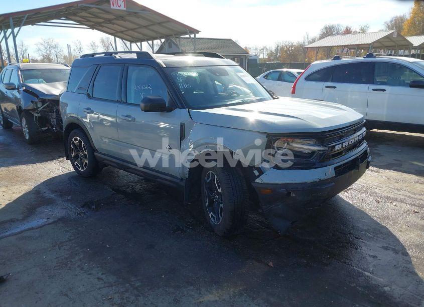 2021 Ford Bronco SPORT OUTER BANKS (VIN 3FMCR9C6XMRA07370) main photo