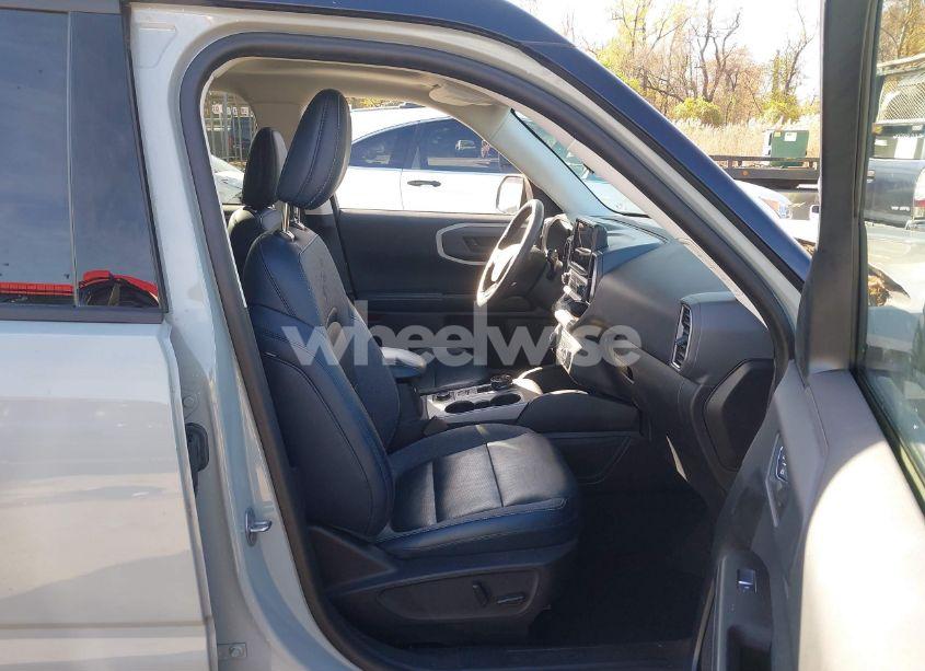 Photo 5 of 2021 Ford Bronco SPORT OUTER BANKS (VIN 3FMCR9C6XMRA07370)