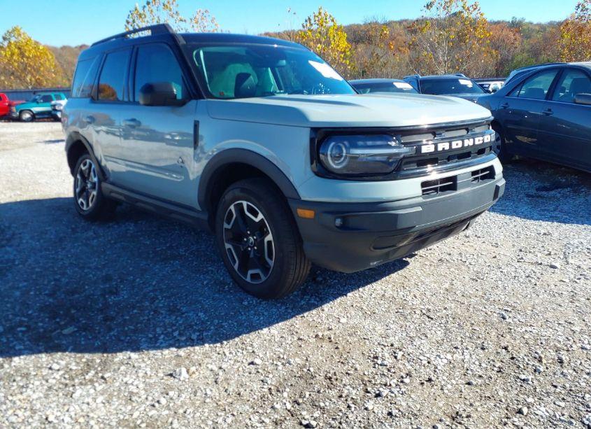 2021 Ford Bronco SPORT OUTER BANKS (VIN 3FMCR9C6XMRA46878) main photo