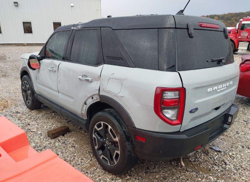 Photo 3 of 2021 Ford Bronco SPORT OUTER BANKS (VIN 3FMCR9C6XMRA46878)