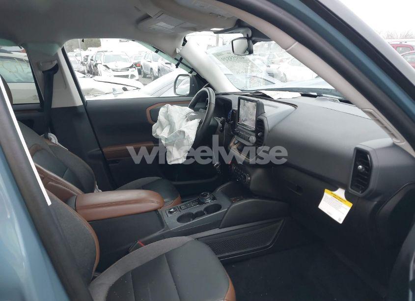 Photo 5 of 2021 Ford Bronco SPORT OUTER BANKS (VIN 3FMCR9C6XMRB02513)