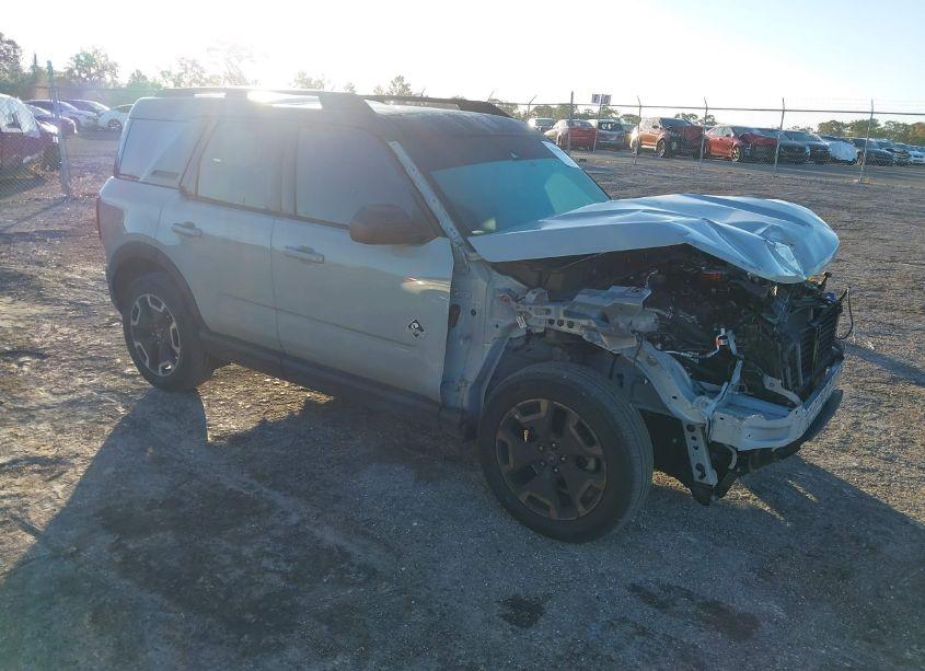 2021 Ford Bronco SPORT OUTER BANKS (VIN 3FMCR9C6XMRB05282) main photo