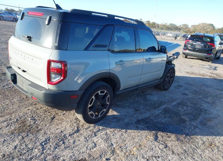 Photo 4 of 2021 Ford Bronco SPORT OUTER BANKS (VIN 3FMCR9C6XMRB05282)