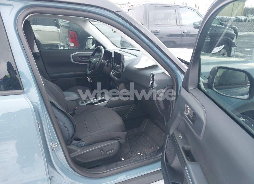 Photo 5 of 2022 Ford Bronco SPORT OUTER BANKS (VIN 3FMCR9C6XNRD71189)