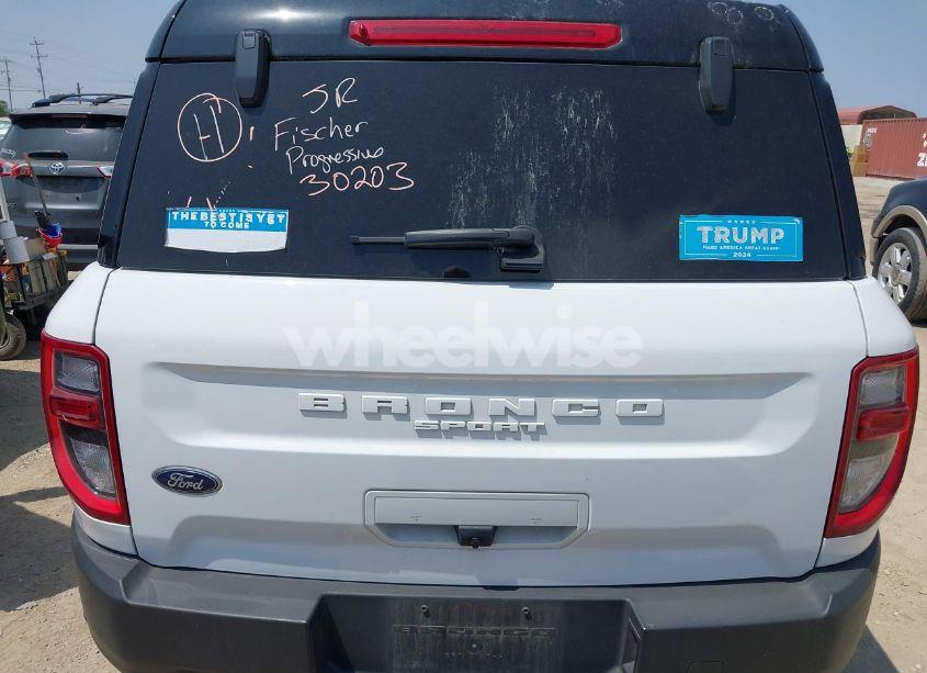 Photo 16 of 2022 Ford Bronco SPORT OUTER BANKS (VIN 3FMCR9C6XNRE27616)