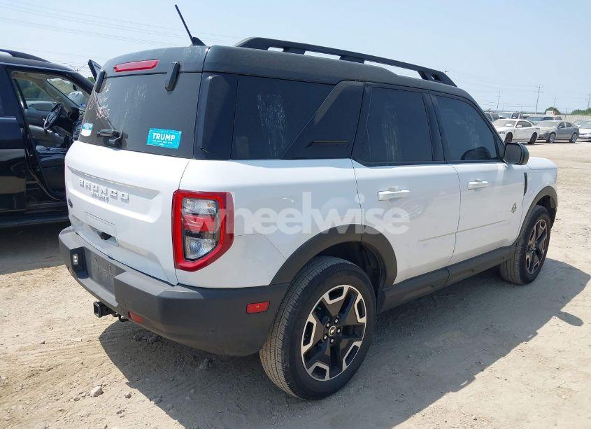 Photo 4 of 2022 Ford Bronco SPORT OUTER BANKS (VIN 3FMCR9C6XNRE27616)