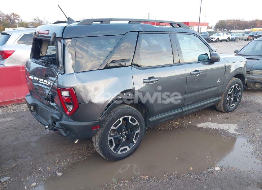Photo 4 of 2024 Ford Bronco SPORT OUTER BANKS (VIN 3FMCR9C6XRRE34894)