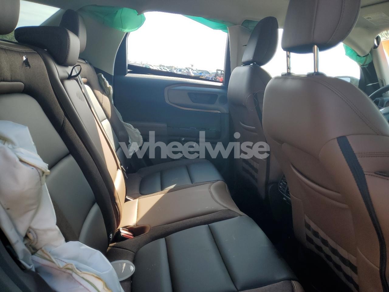 Photo 11 of 2025 FORD BRONCO SPORT OUTER BANKS (VIN 3FMCR9CN3SRE85358)