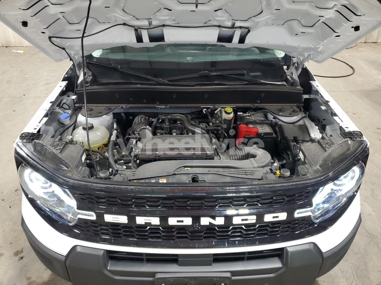 Photo 12 of 2025 FORD BRONCO SPORT OUTER BANKS (VIN 3FMCR9CN7SRE62858)