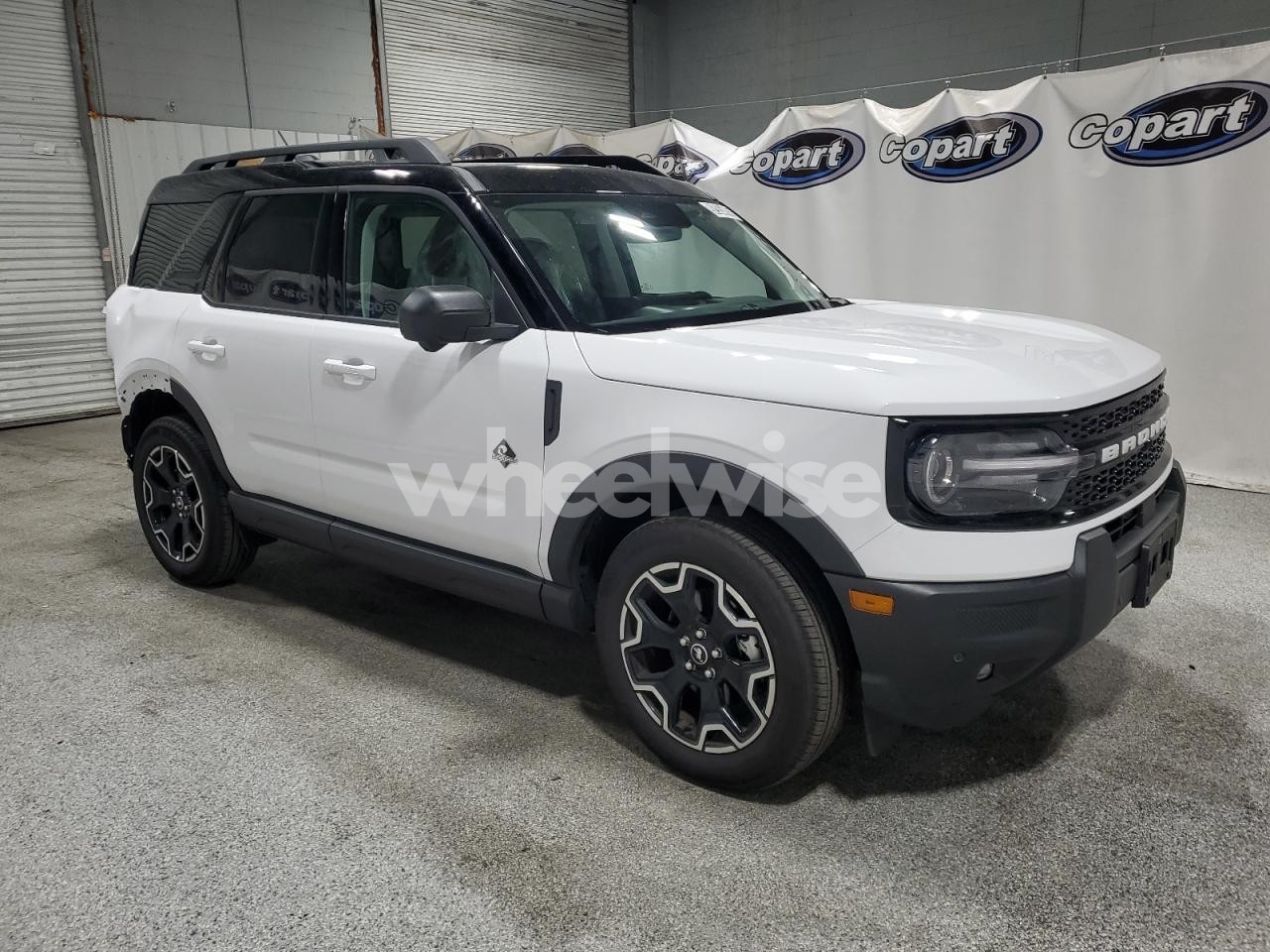 Photo 4 of 2025 FORD BRONCO SPORT OUTER BANKS (VIN 3FMCR9CN7SRE62858)