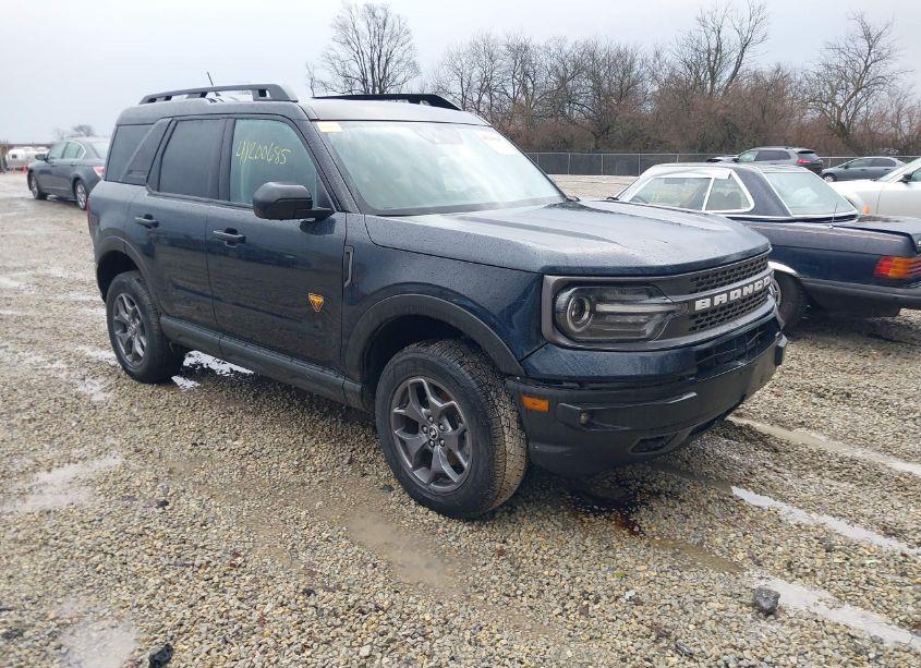 2022 Ford Bronco SPORT BADLANDS (VIN 3FMCR9D93NRD78591) main photo