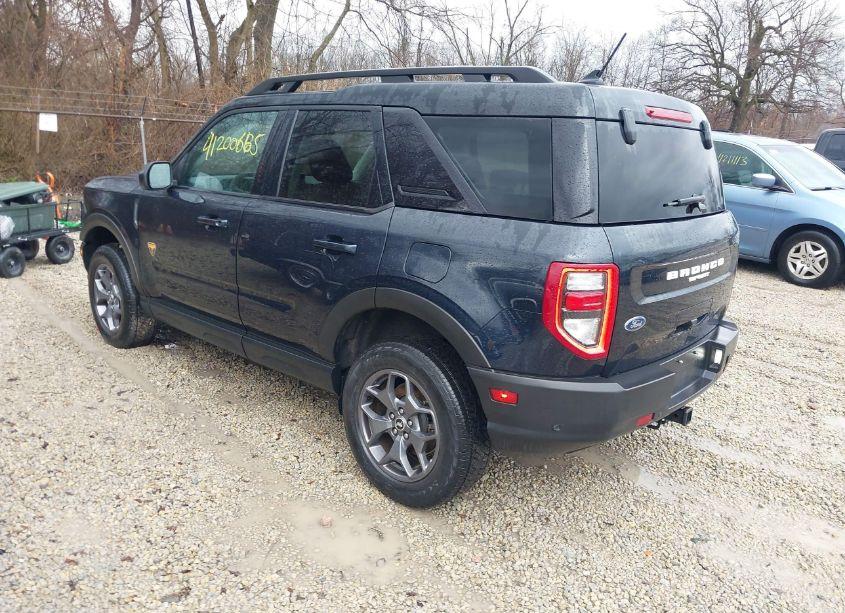 Photo 3 of 2022 Ford Bronco SPORT BADLANDS (VIN 3FMCR9D93NRD78591)