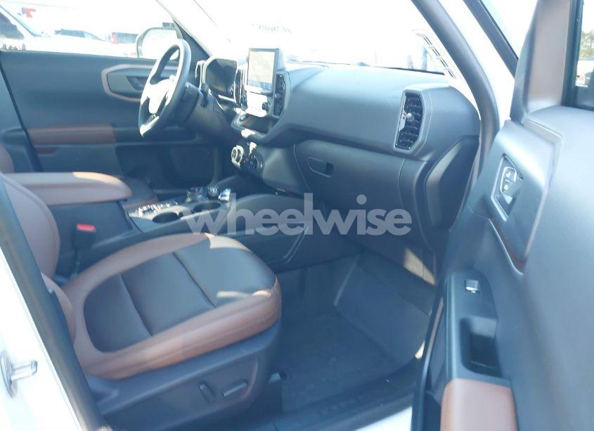 Photo 5 of 2024 Ford Bronco SPORT BADLANDS (VIN 3FMCR9D93RRE94380)