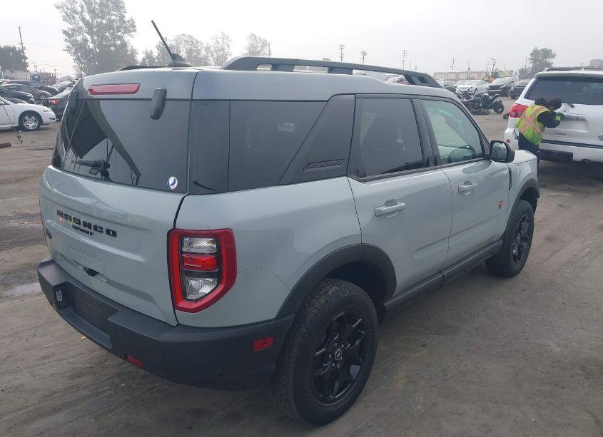 Photo 4 of 2022 Ford Bronco SPORT BADLANDS (VIN 3FMCR9D94NRD44918)